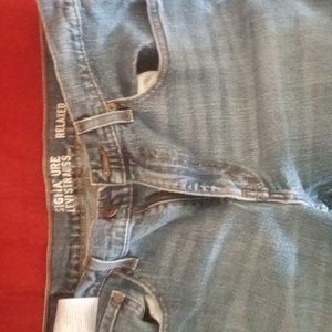 Levi jeans size 34. 34 like new